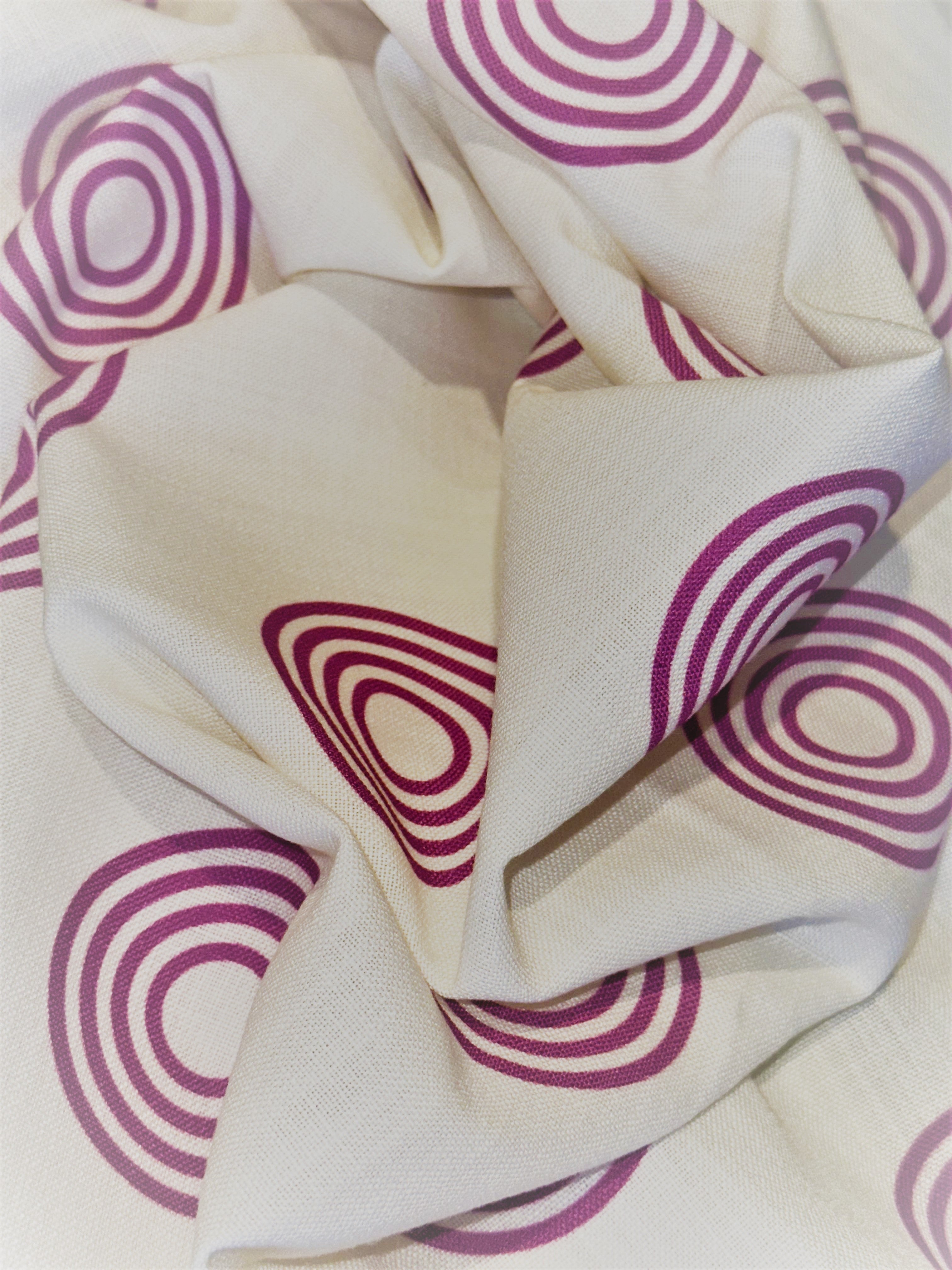 Circulos Monochrome Magenta