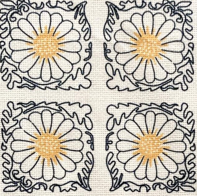 Pure Flower Black & White