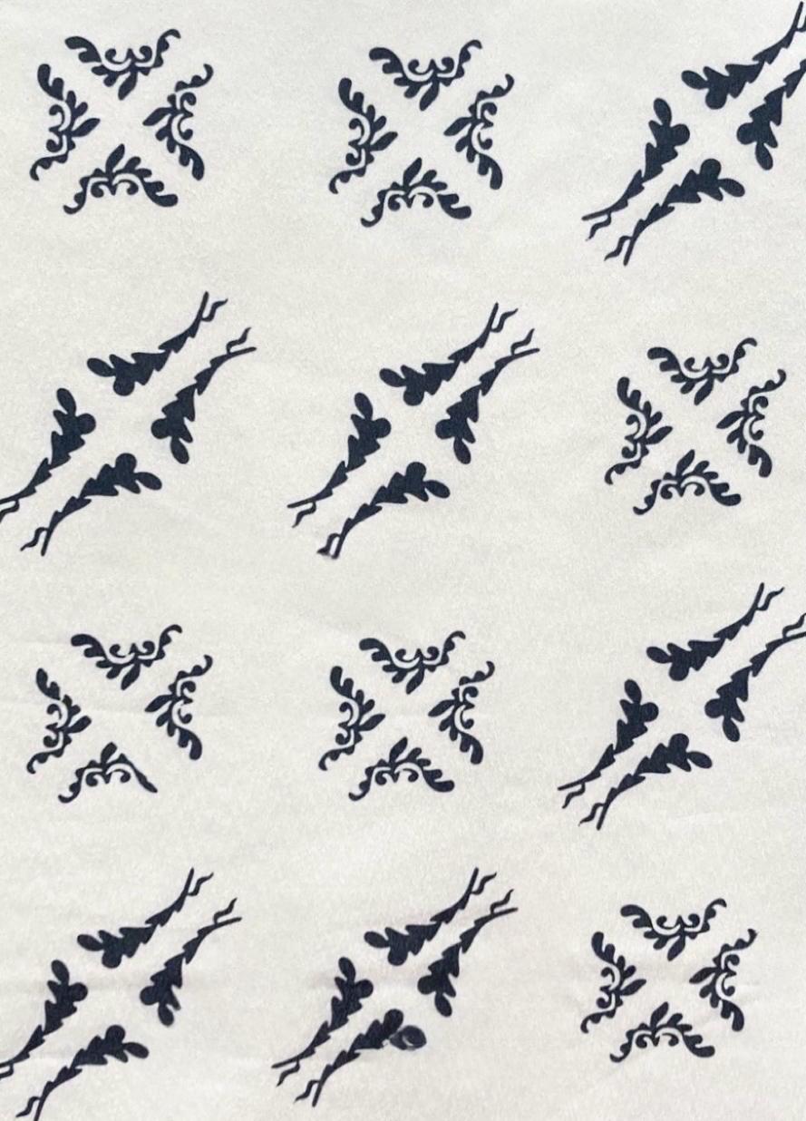 45 Petals Black and White