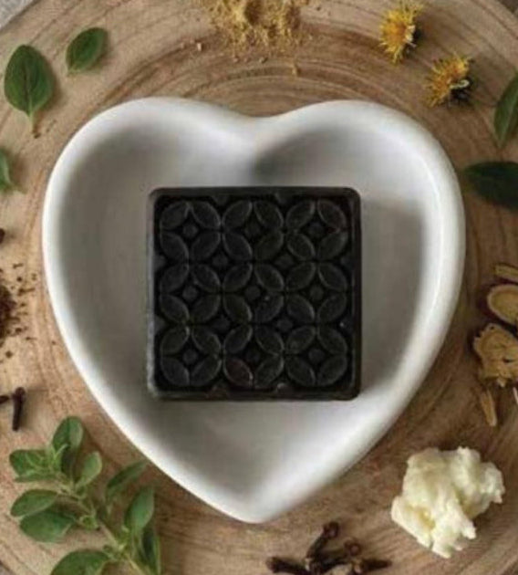 CLOVE - LIQUORICE MARJORAM-GREEN TEA & DANDELION SOAP
